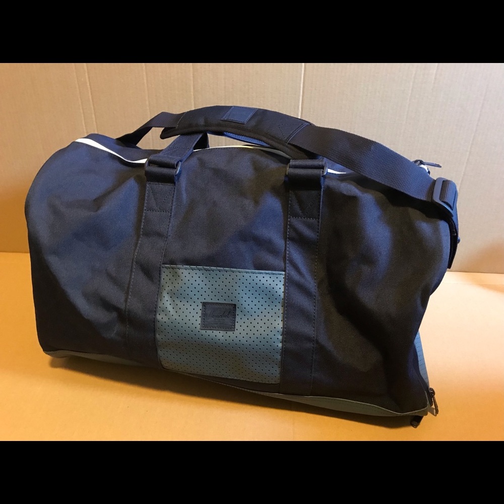 Herschel Novel Duffle Bag